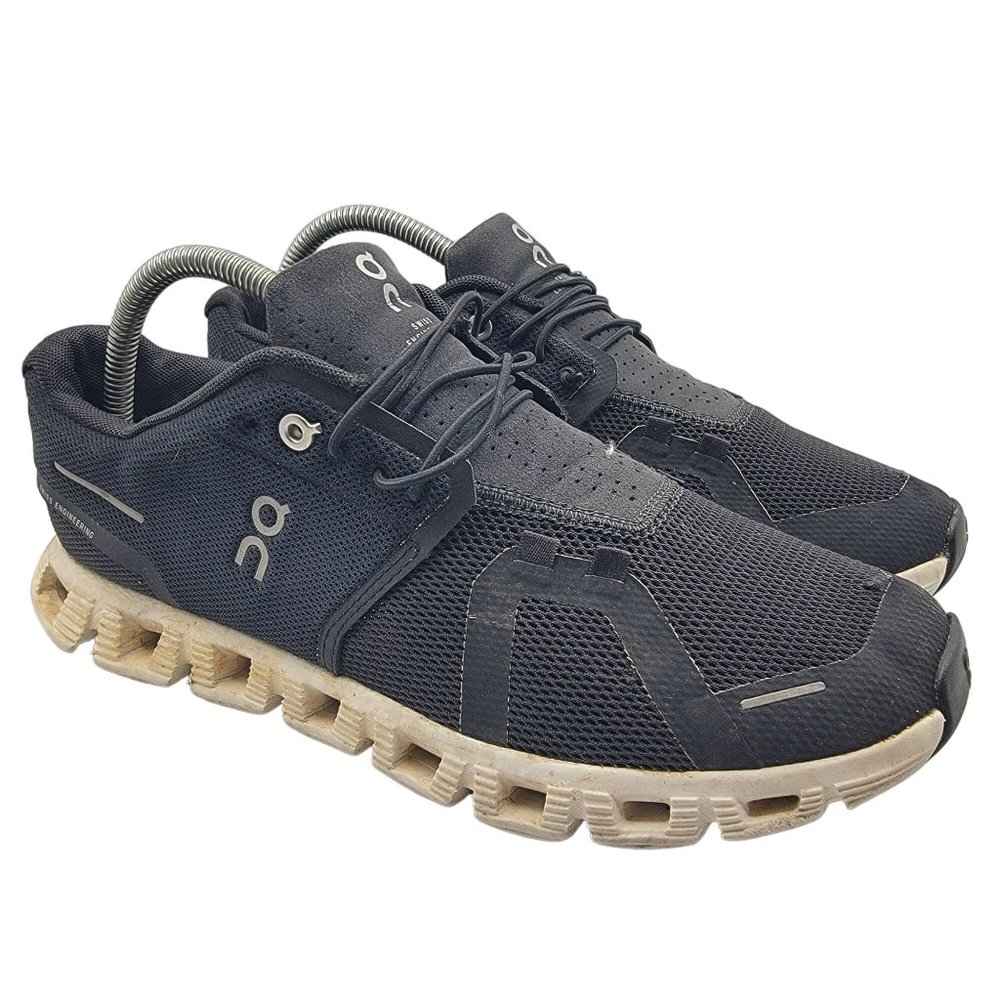 On Cloud 5 Womens 9.5 Black Athletic Shoes Casual Lightweight Breathable